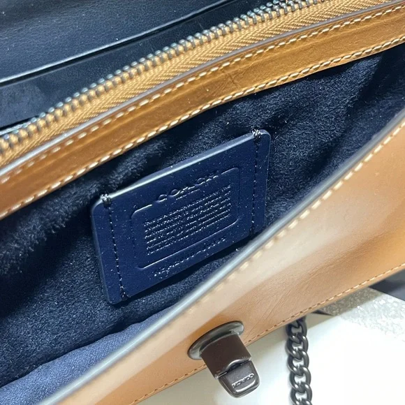 (new+card) Coach turnlock crossbody /clutch leather trim